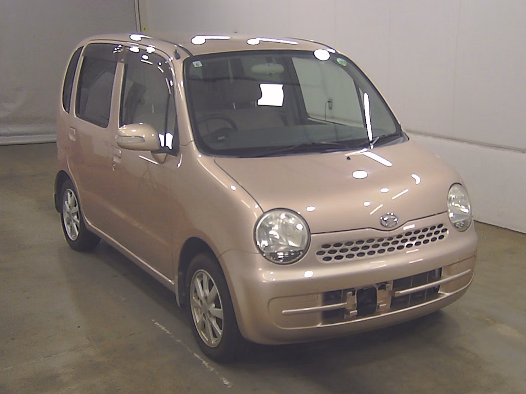 DAIHATSU MOVE LATTE