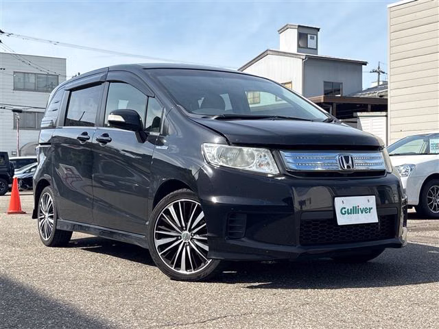 HONDA FREED SPIKE