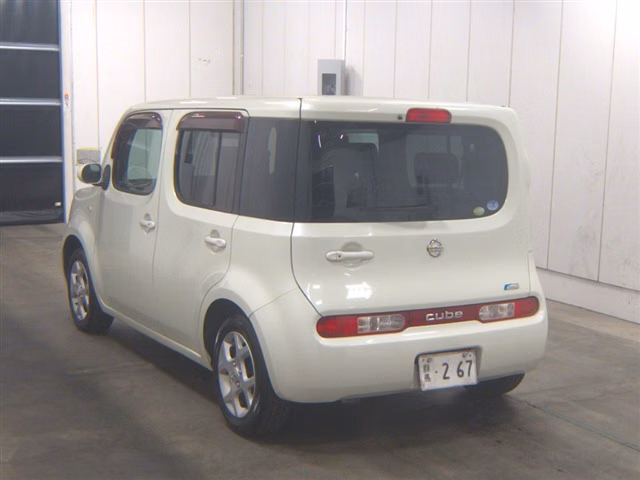 NISSAN CUBE