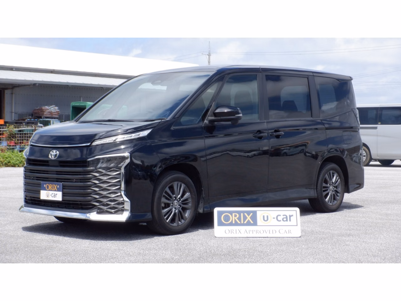 TOYOTA VOXY