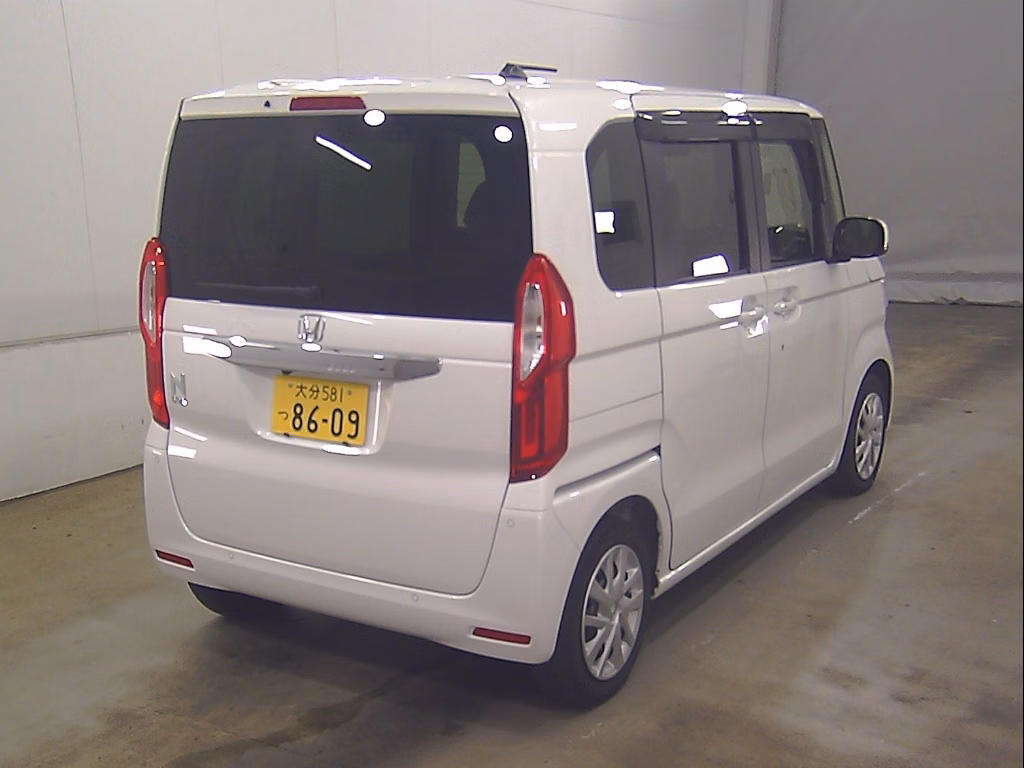HONDA N-BOX