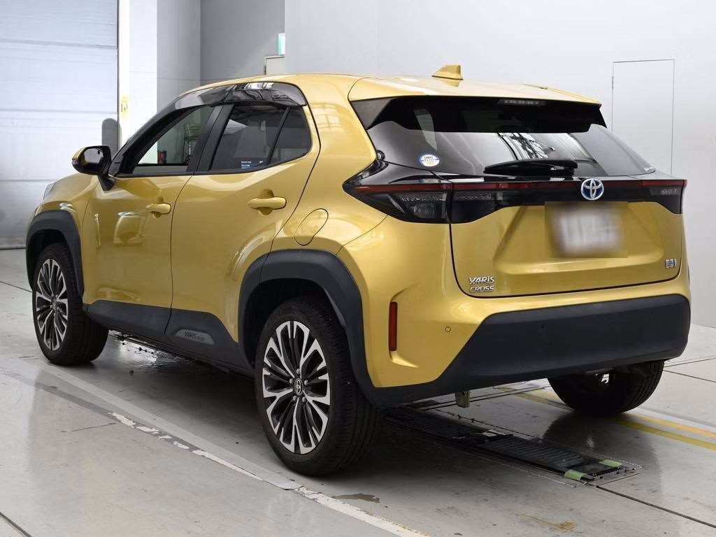 TOYOTA YARIS CROSS