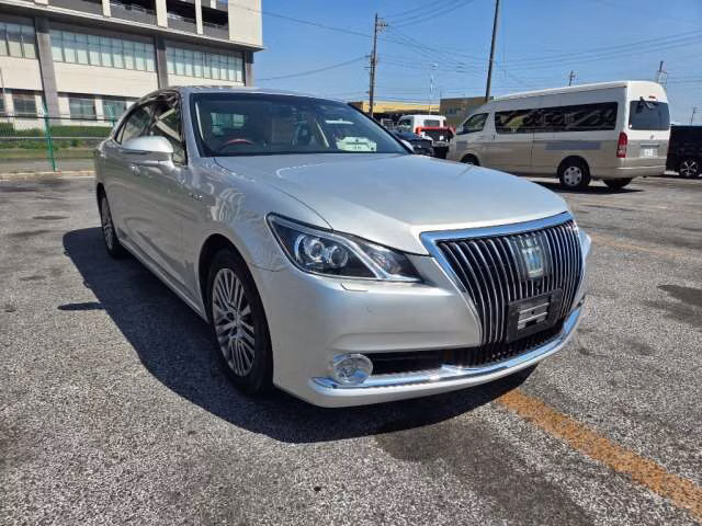 Toyota Crown Majesta