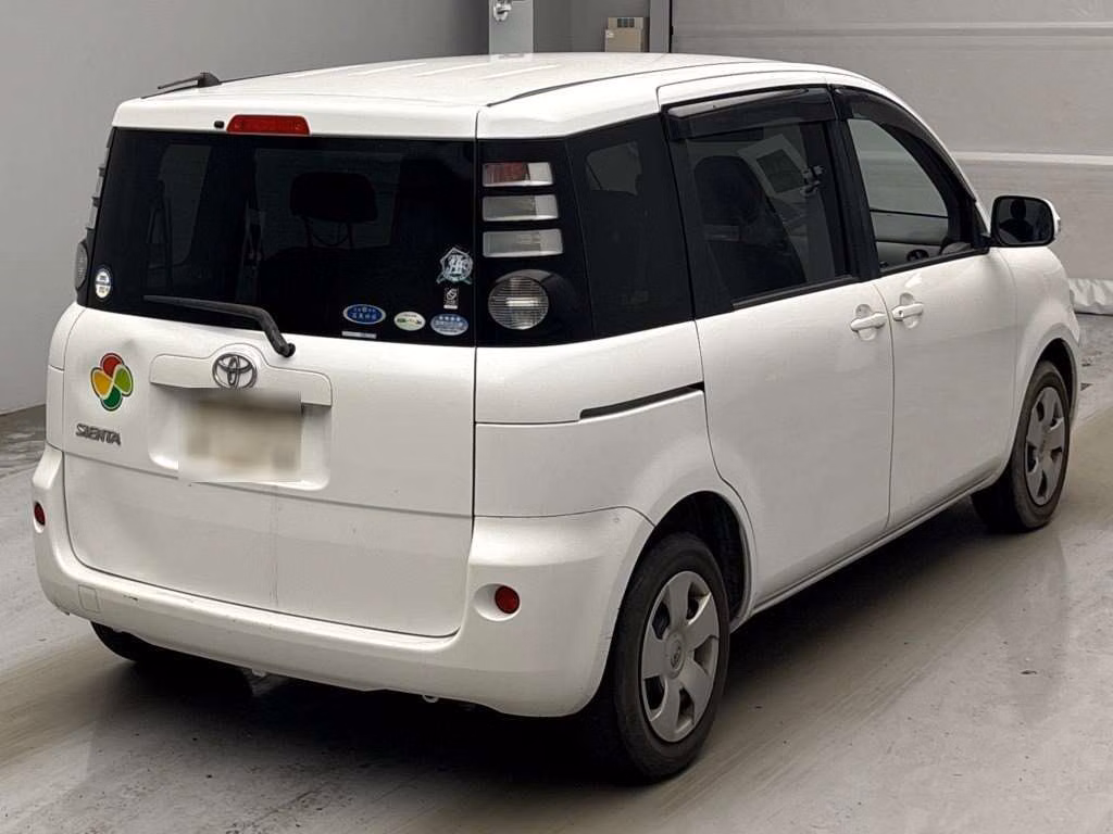 TOYOTA SIENTA