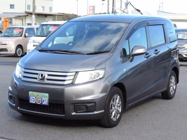 HONDA FREED SPIKE
