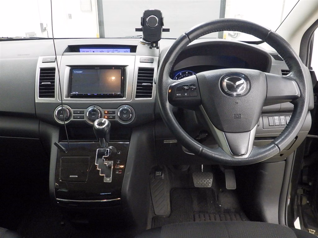 MAZDA MPV