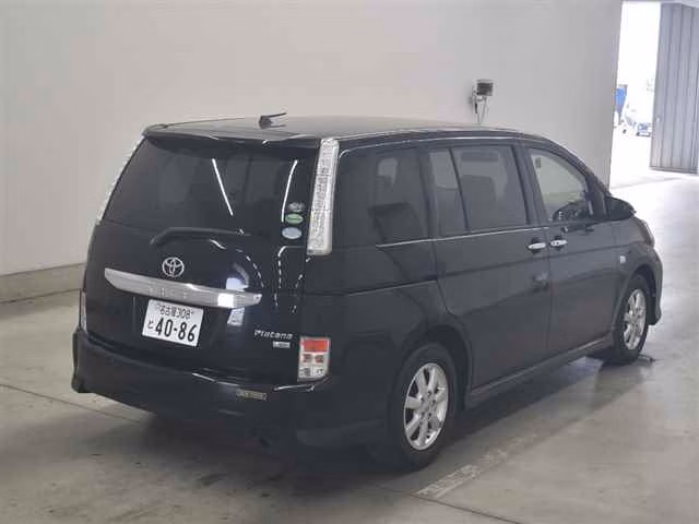 TOYOTA ISIS