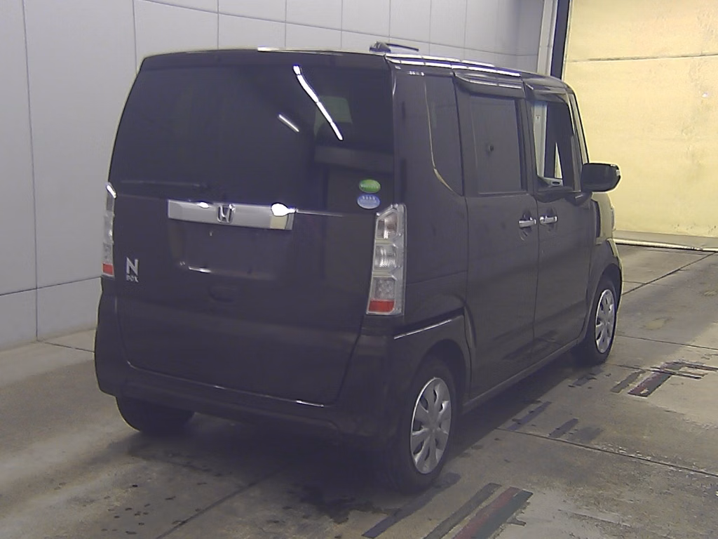HONDA N-BOX