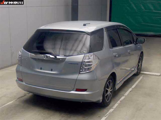 HONDA FIT SHUTTLE