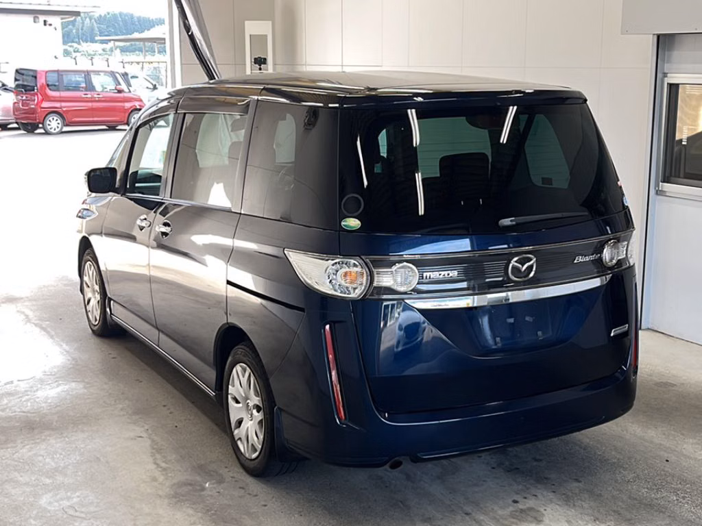 MAZDA BIANTE