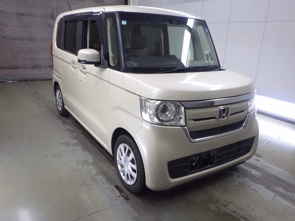 HONDA N-BOX