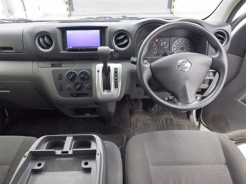 NISSAN NV350 CARAVAN
