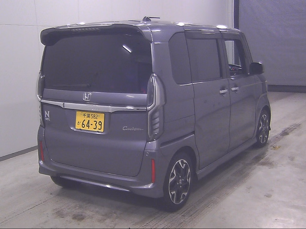 HONDA N-BOX