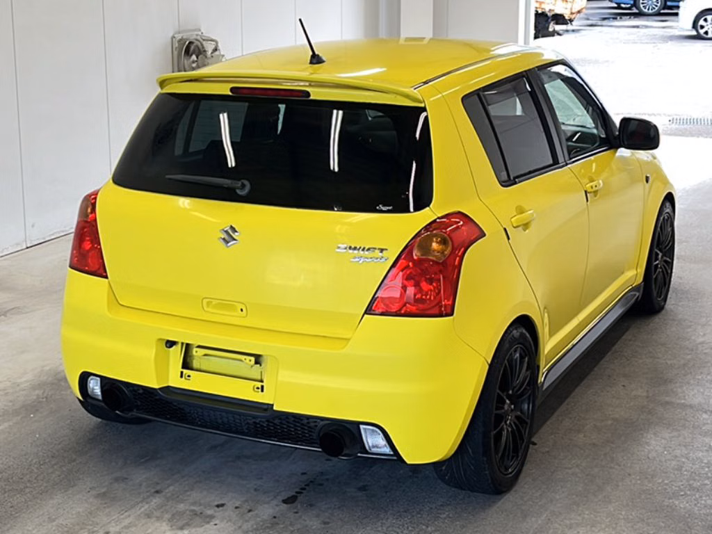 SUZUKI SWIFT