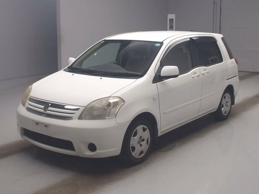 TOYOTA RAUM