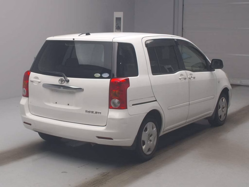 TOYOTA RAUM