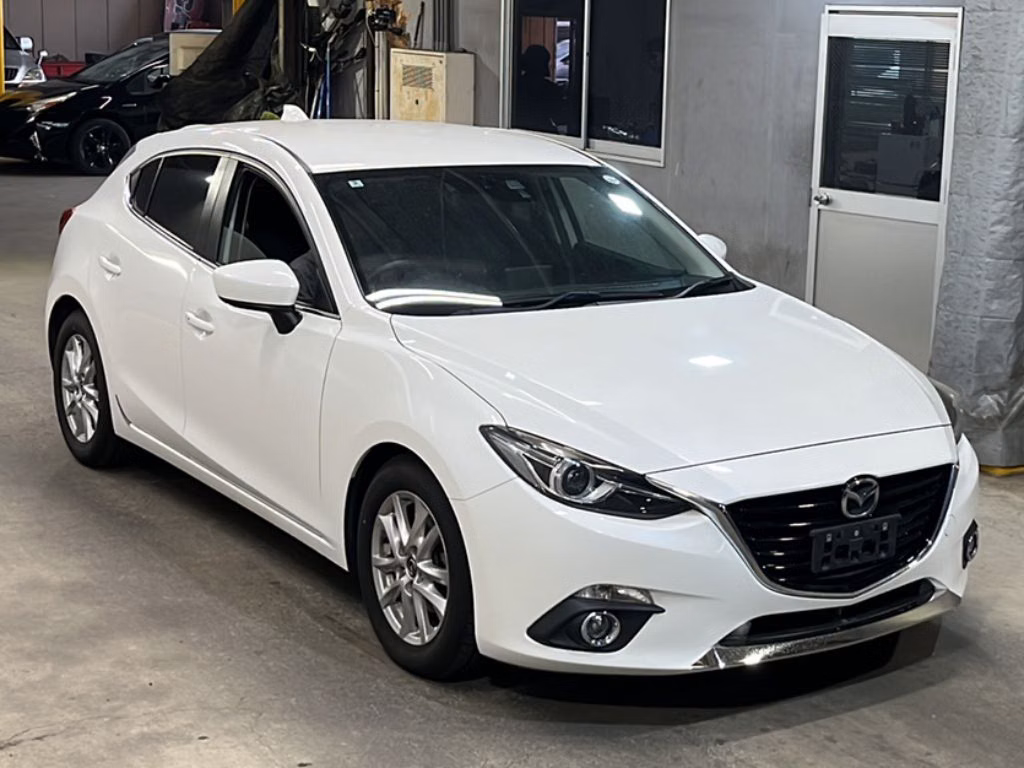 MAZDA AXELA