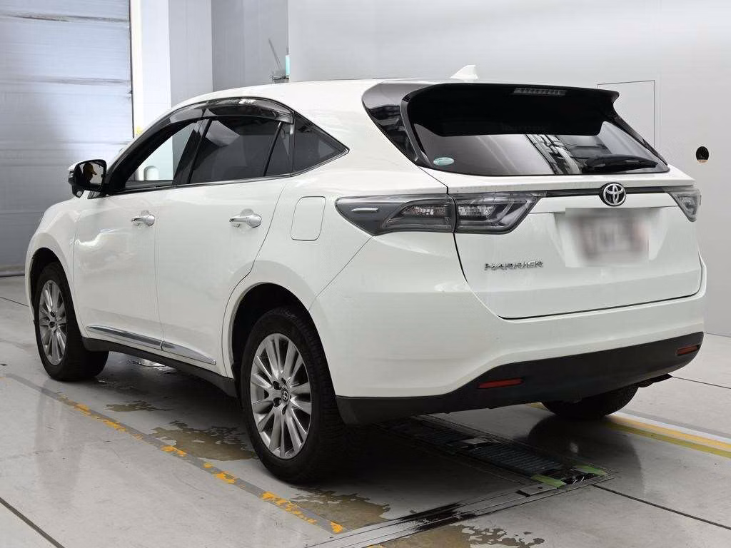 TOYOTA HARRIER