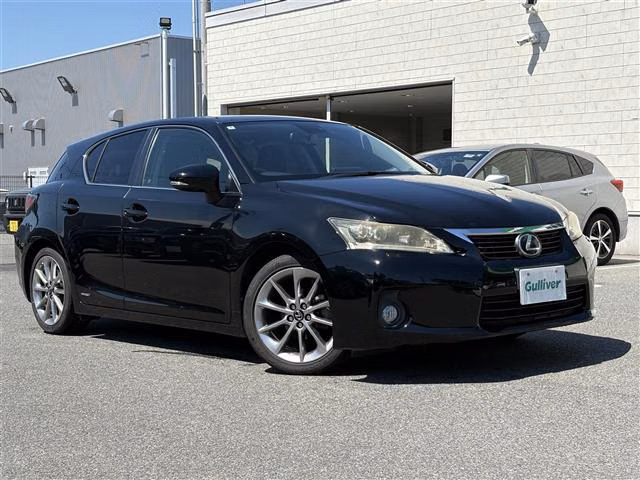 LEXUS CT200H