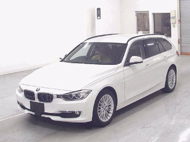 BMW 3-SERIES