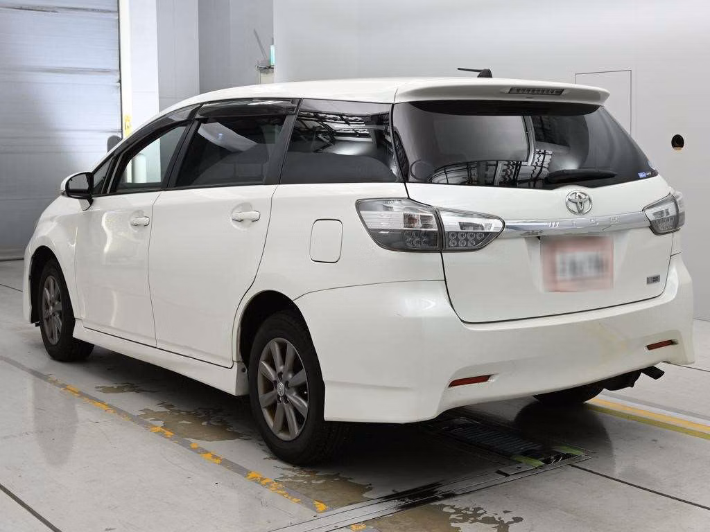 TOYOTA WISH