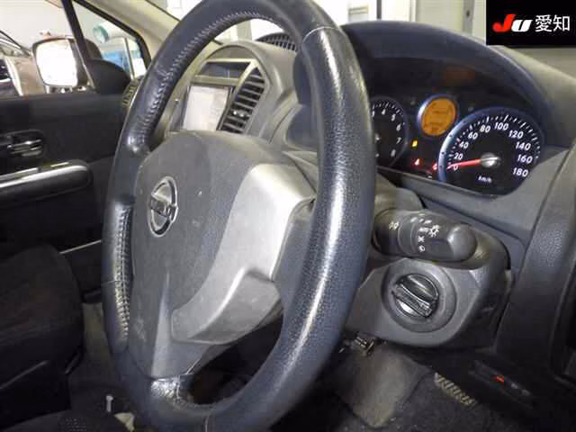 NISSAN LAFESTA