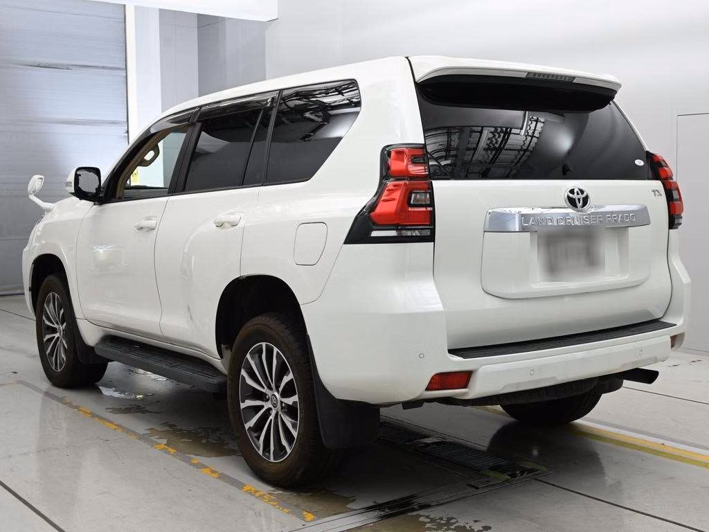 TOYOTA LAND CRUISER PRADO