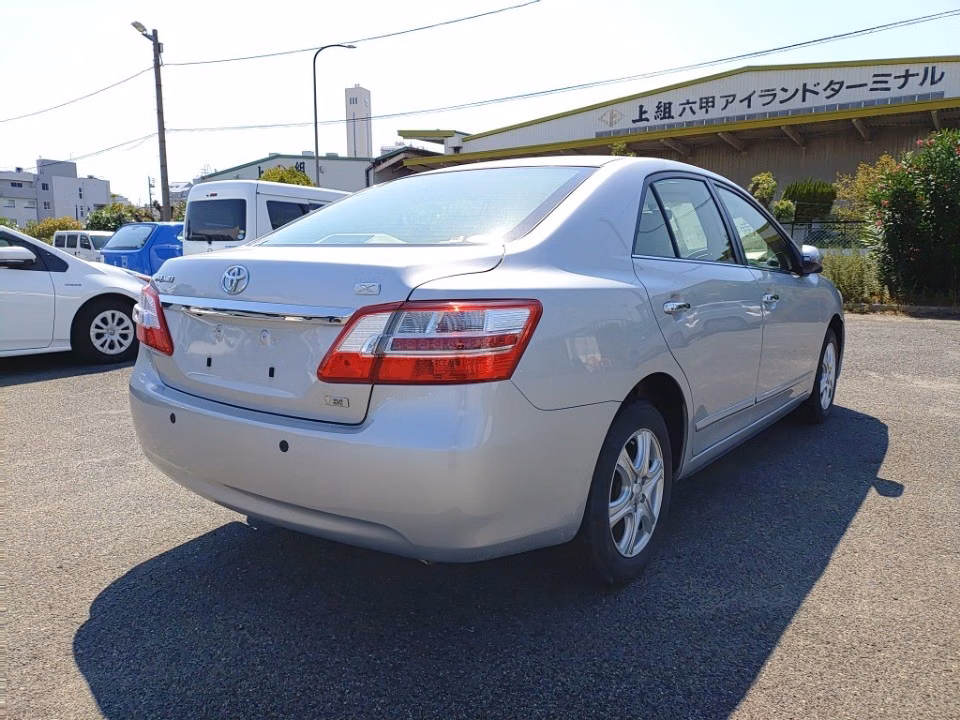 TOYOTA PREMIO