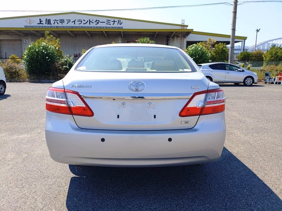 TOYOTA PREMIO