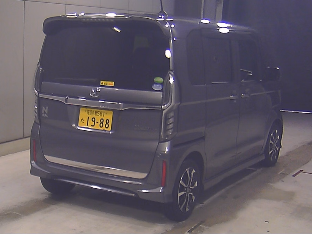 HONDA N-BOX