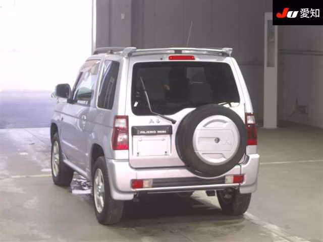 MITSUBISHI PAJERO MINI