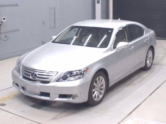 Lexus LS600h