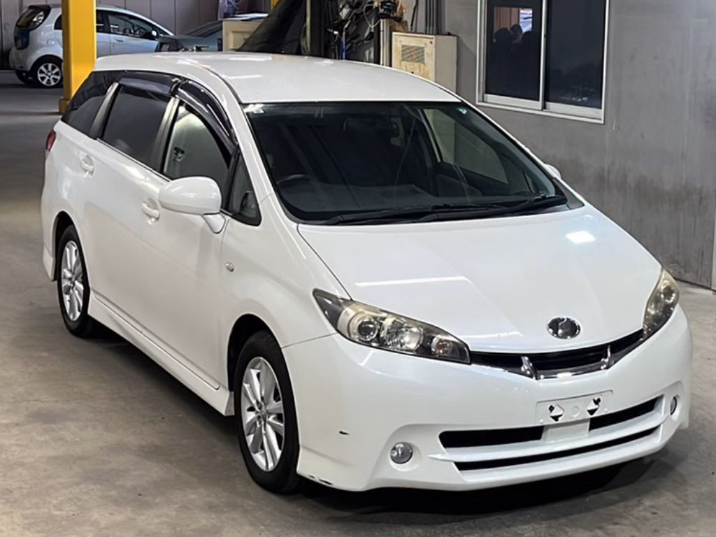 TOYOTA WISH