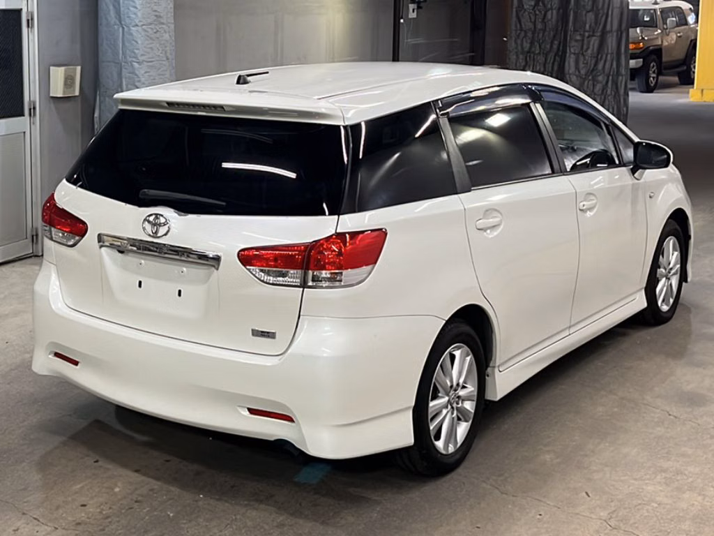 TOYOTA WISH