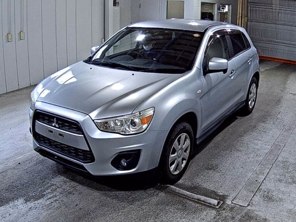MITSUBISHI RVR