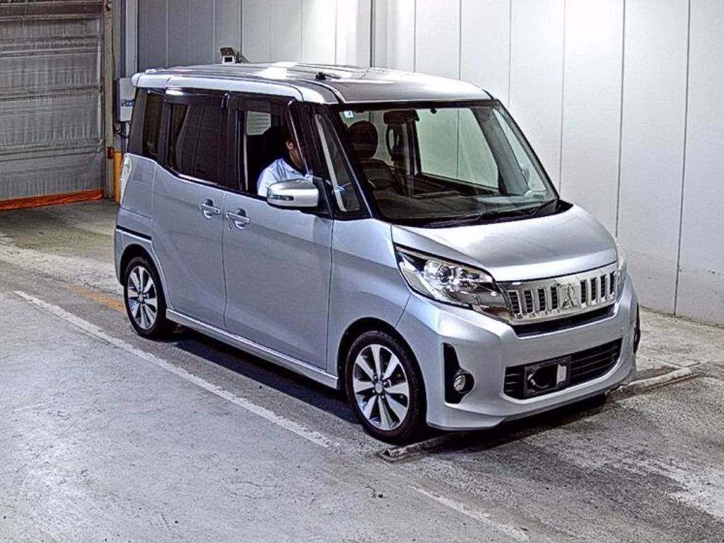 MITSUBISHI EK SPACE