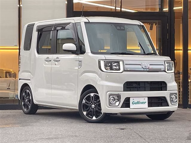 DAIHATSU WAKE