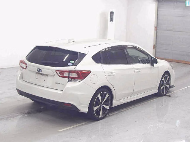 SUBARU IMPREZA