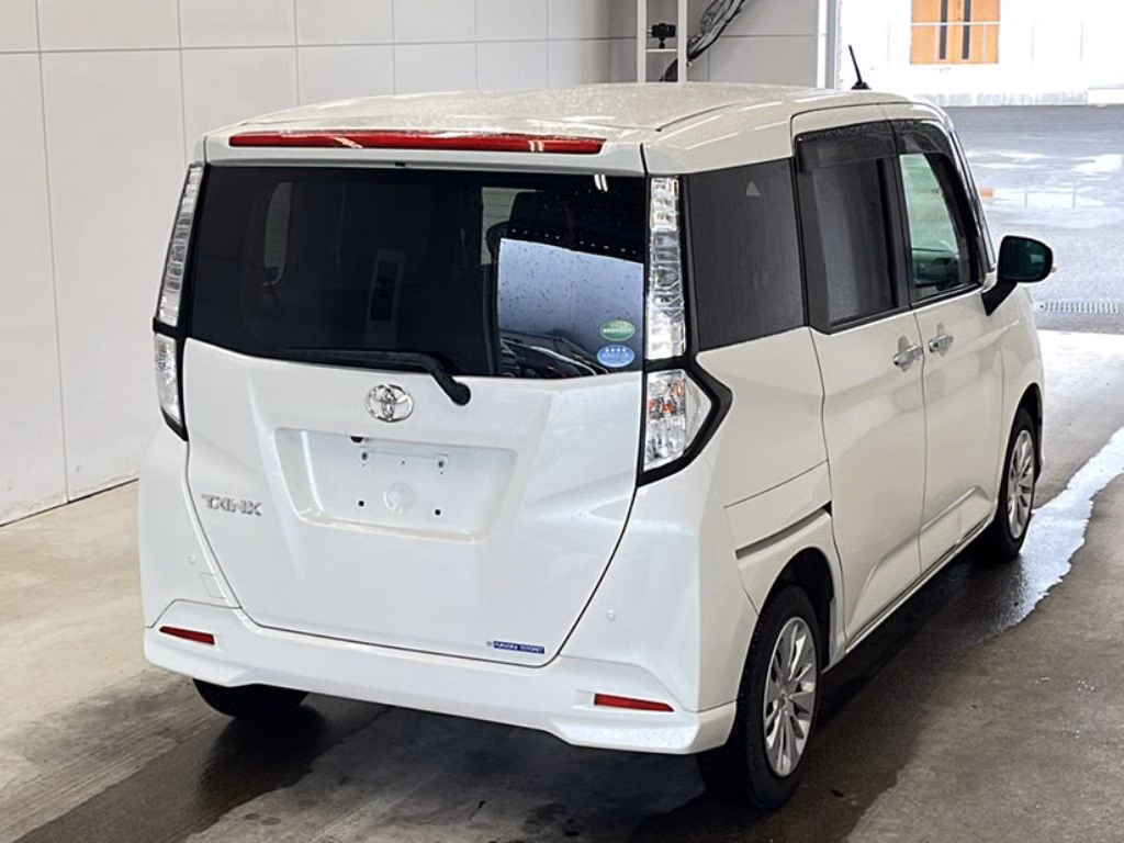 TOYOTA TANK