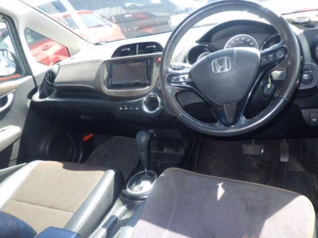 HONDA FIT SHUTTLE