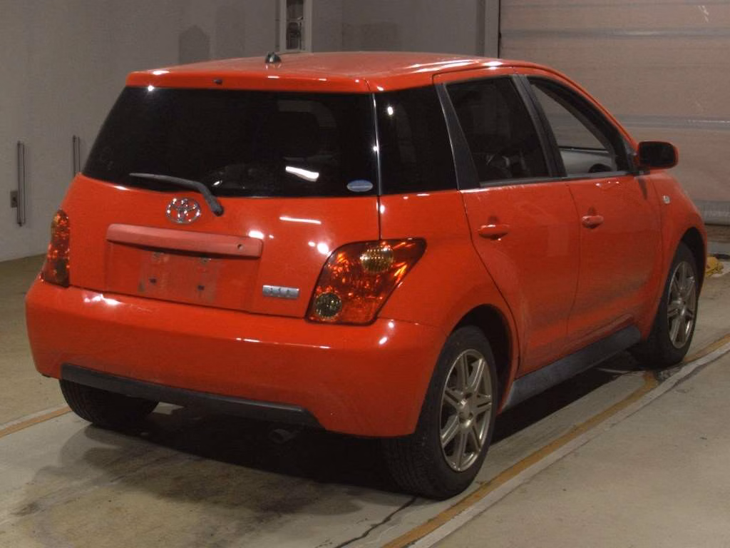 TOYOTA IST