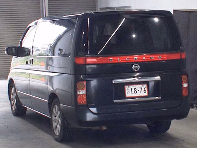 NISSAN ELGRAND