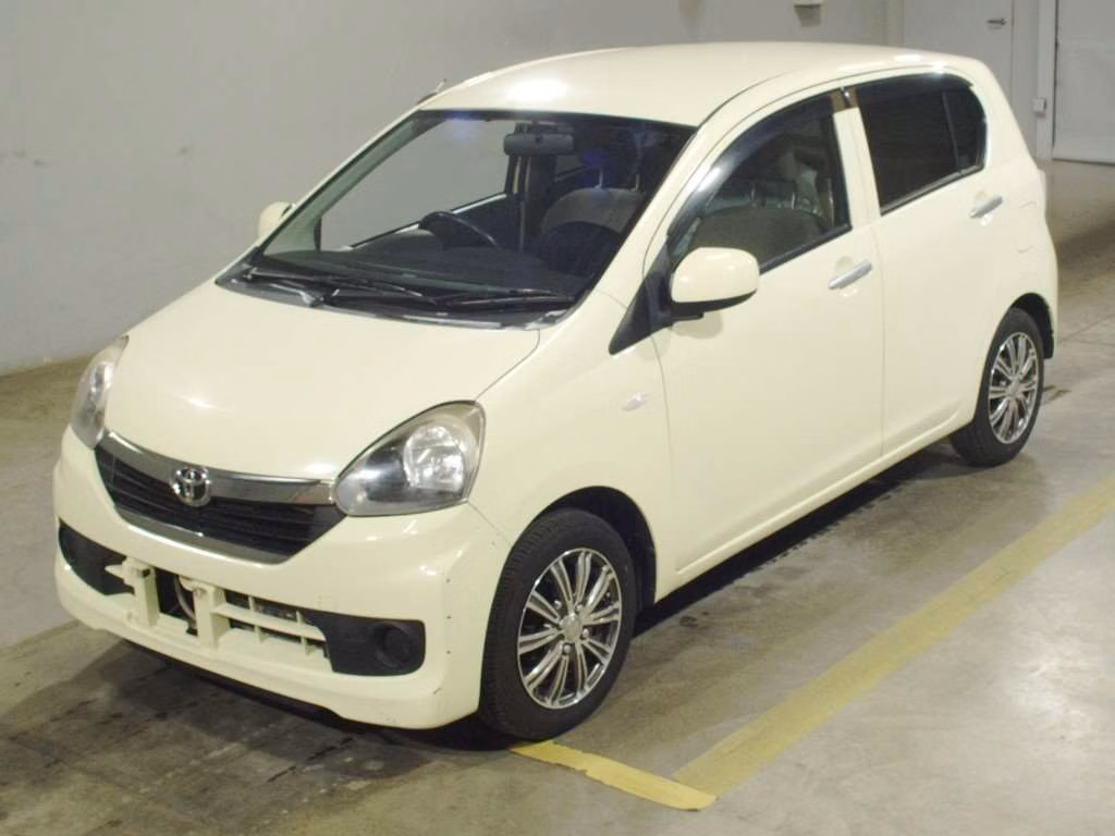 TOYOTA PIXIS EPOCH