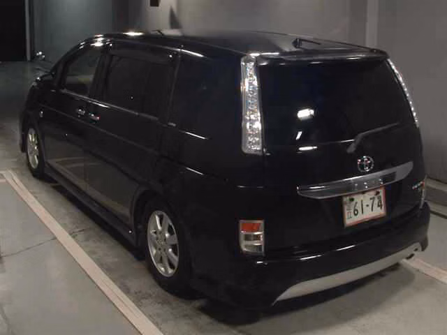 TOYOTA ISIS