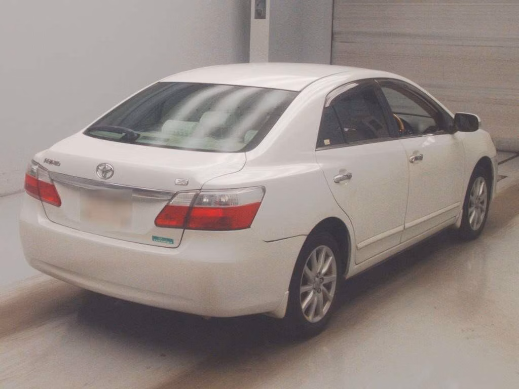 TOYOTA PREMIO