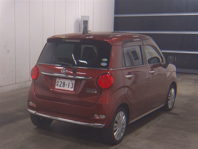 DAIHATSU CAST