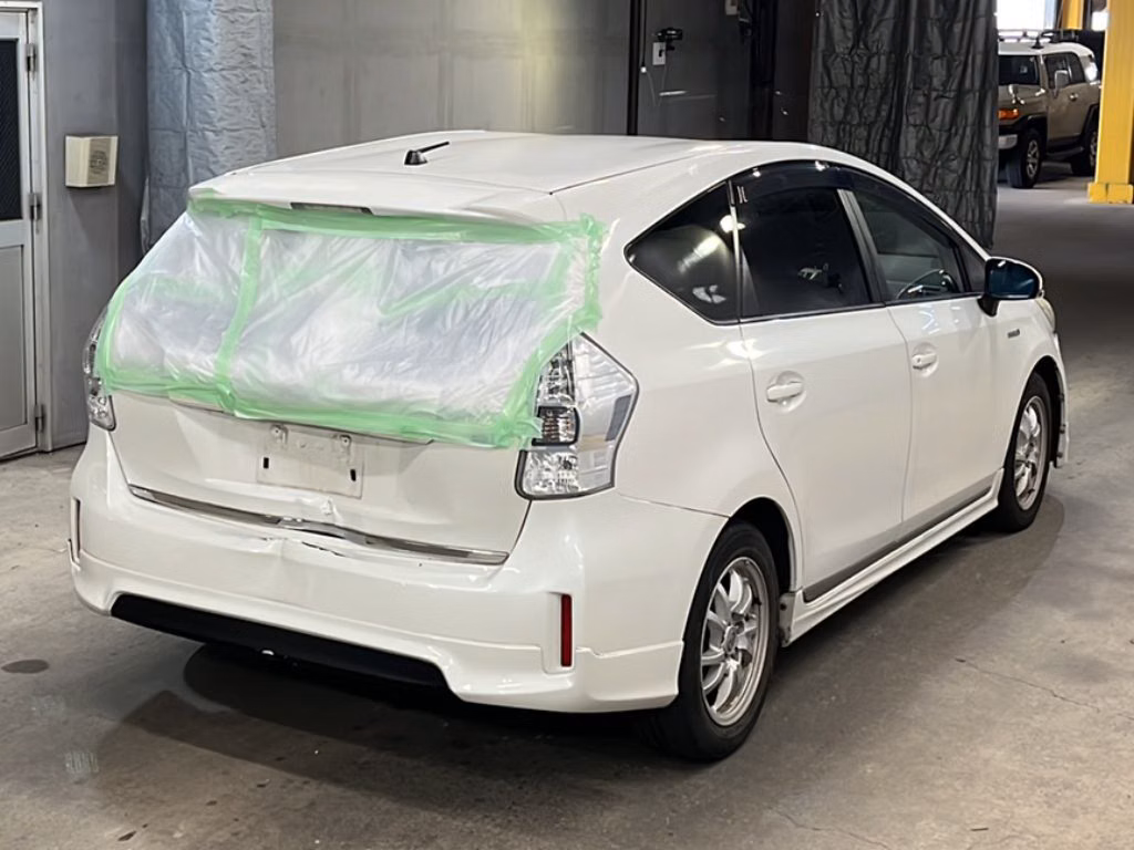 TOYOTA PRIUS ALPHA