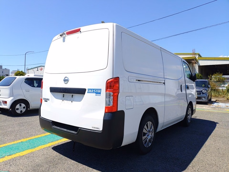 NISSAN NV350 CARAVAN