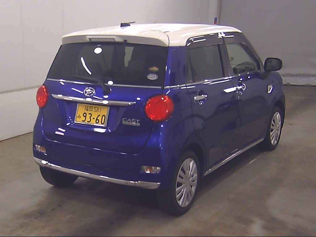 DAIHATSU CAST