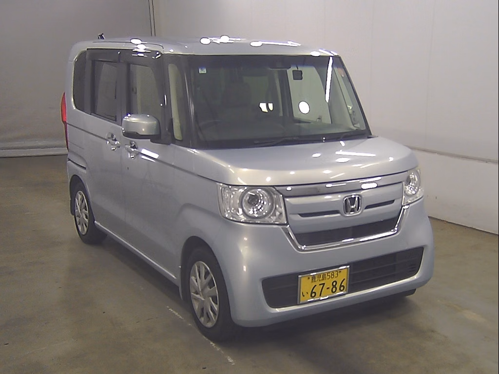 HONDA N-BOX